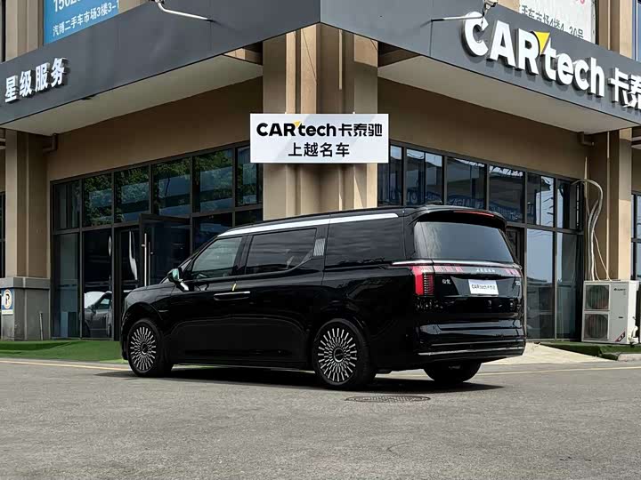 Фото 6 - Zeekr 009