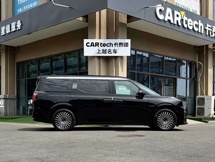 Фото 7 - Zeekr 009