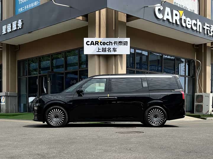 Фото 8 - Zeekr 009