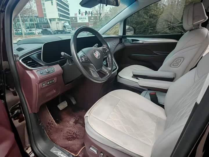 Фото 6 - Buick GL8 ES