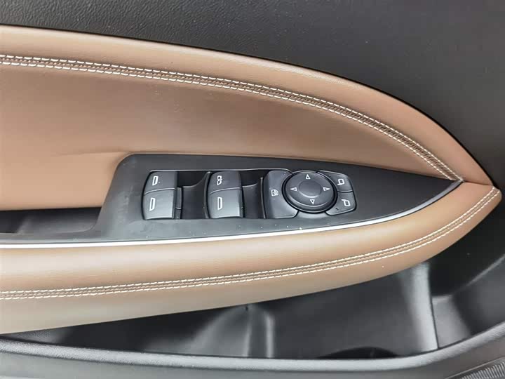 Фото 9 - Buick Regal