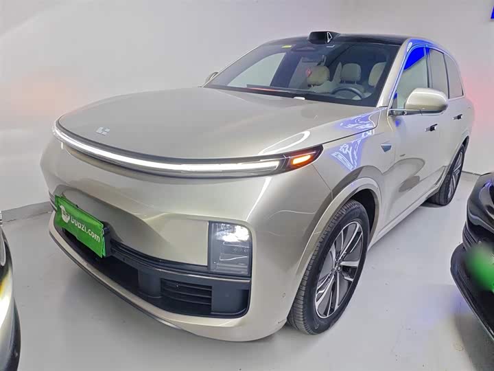 Фото 1 - LiXiang L8