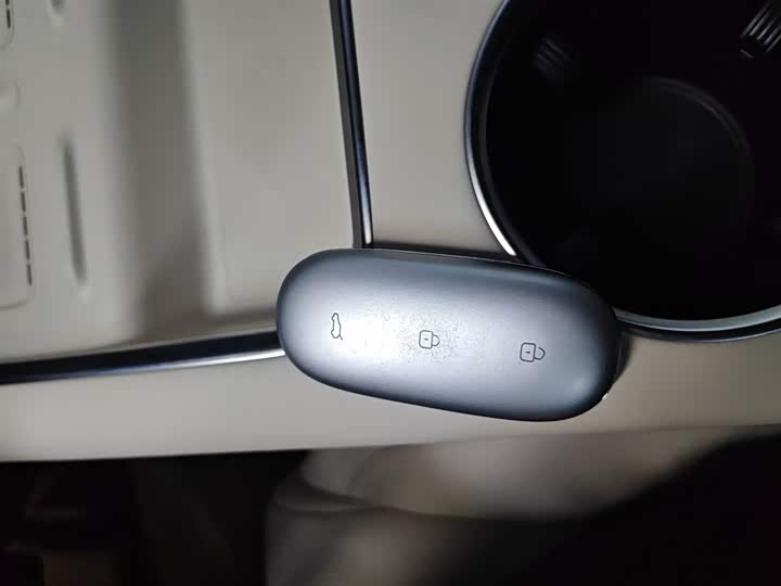 Фото 9 - LiXiang L8