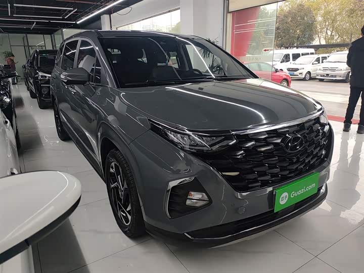 Фото 4 - Hyundai Custo