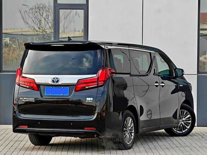 Фото 6 - Toyota Alphard