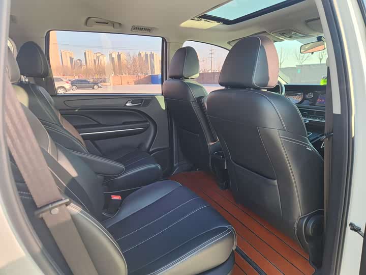 Фото 9 - GAC Trumpchi M6