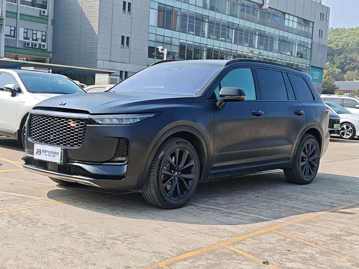 Фото 1 - LiXiang One