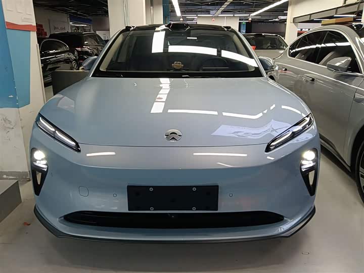 Фото 3 - Nio ET5