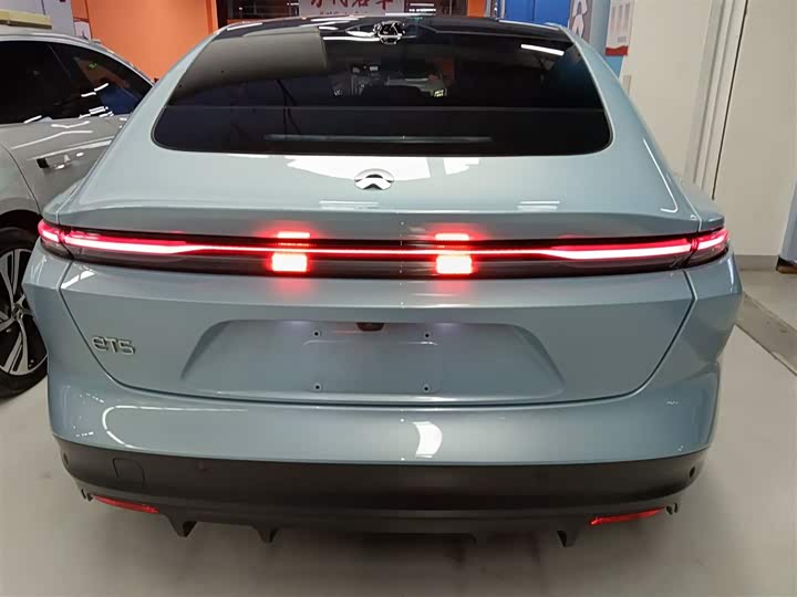 Фото 6 - Nio ET5