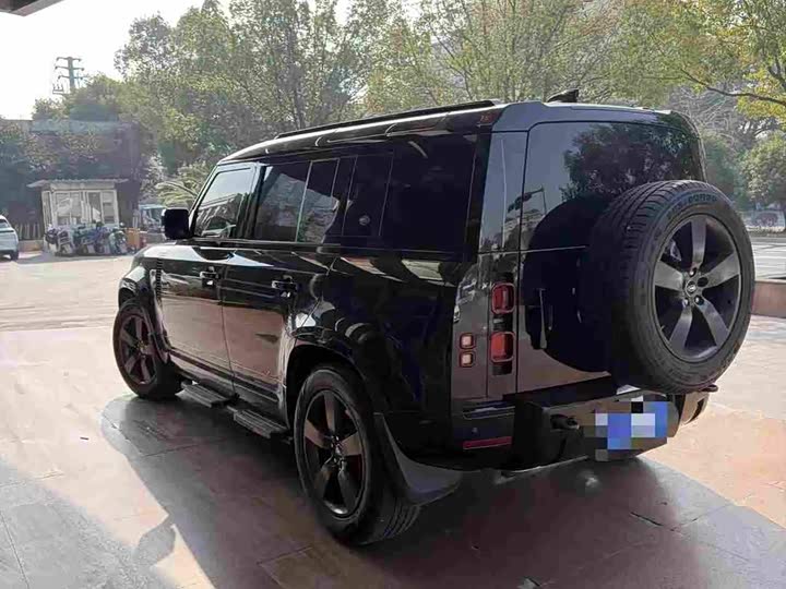 Фото 4 - Land Rover Defender