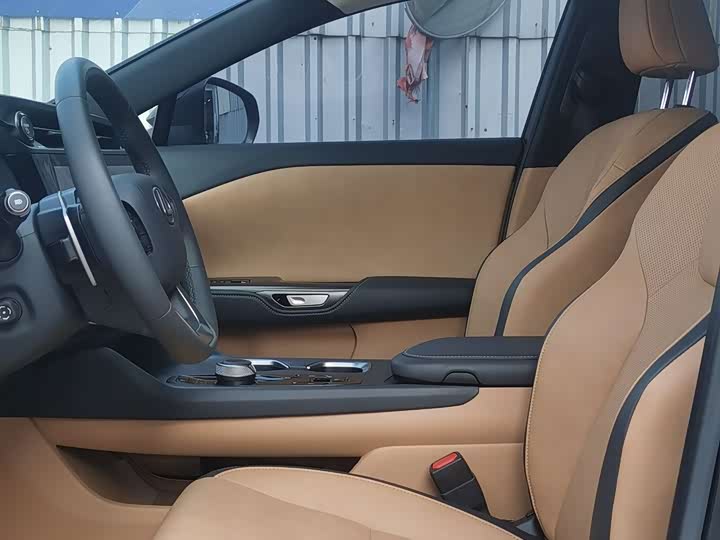 Фото 9 - Lexus RZ