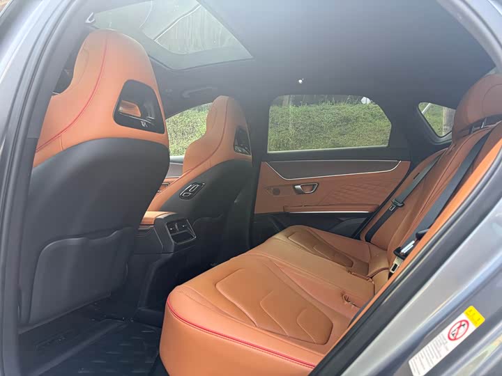 Фото 7 - BYD Han