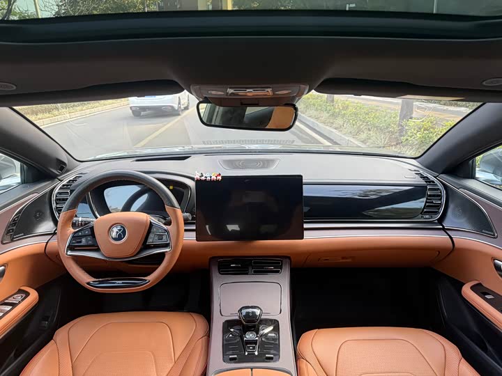 Фото 9 - BYD Han