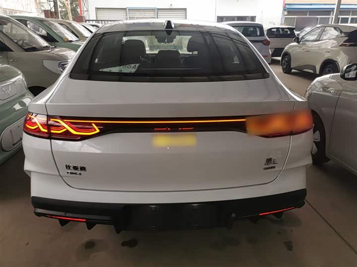 Фото 6 - BYD Qin L