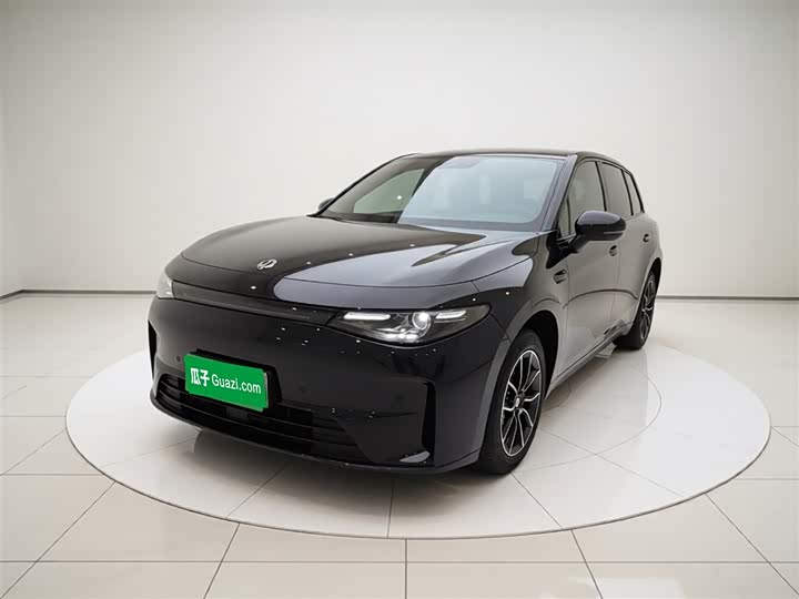 Фото 2 - Leapmotor C10