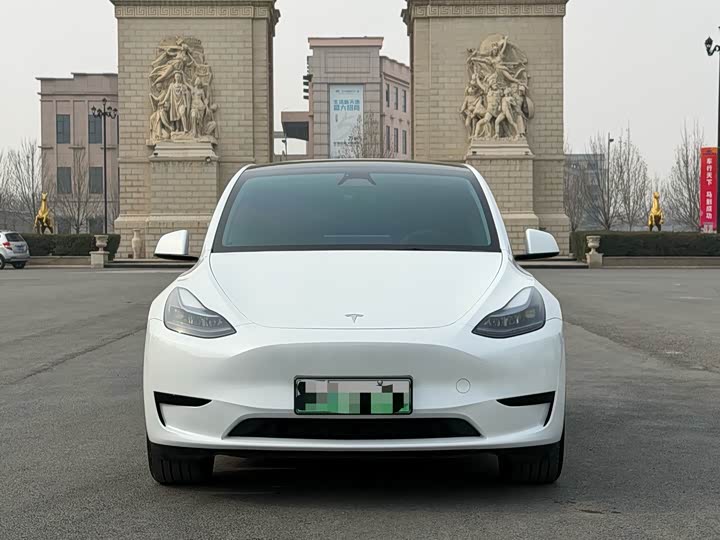 Фото 2 - Tesla Model Y