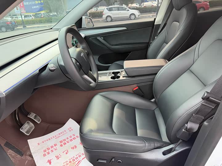 Фото 8 - Tesla Model Y