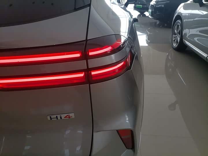 Фото 8 - Wey Mocca Hybrid