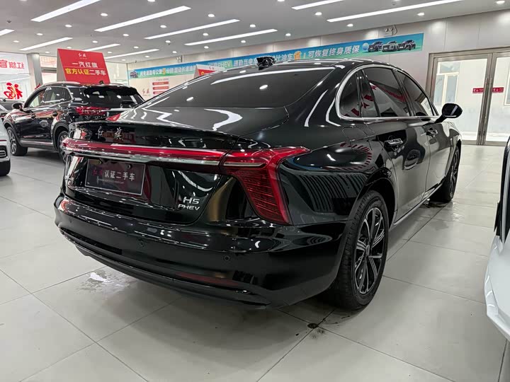 Фото 4 - Hongqi H5 Hybrid