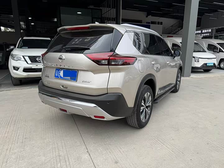 Фото 4 - Nissan X-Trail