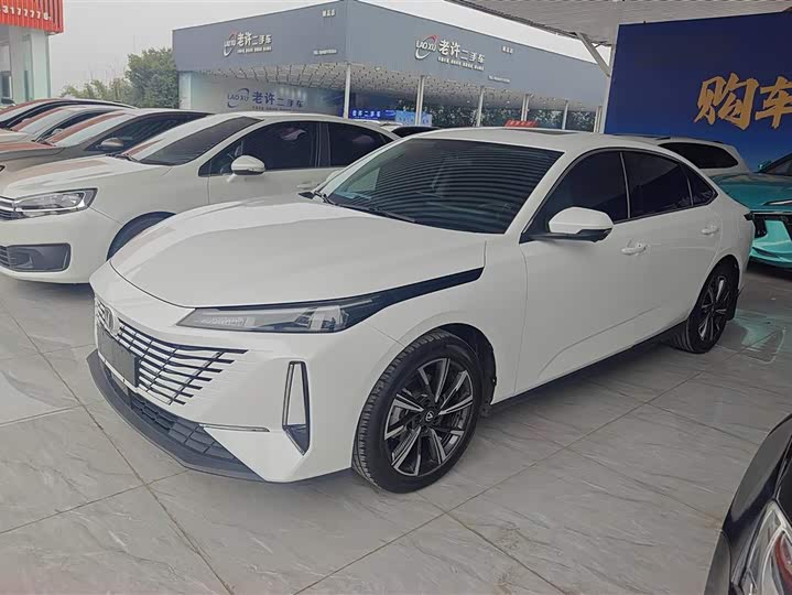 Фото 1 - Changan Eado Plus