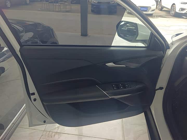 Фото 7 - Changan Eado Plus