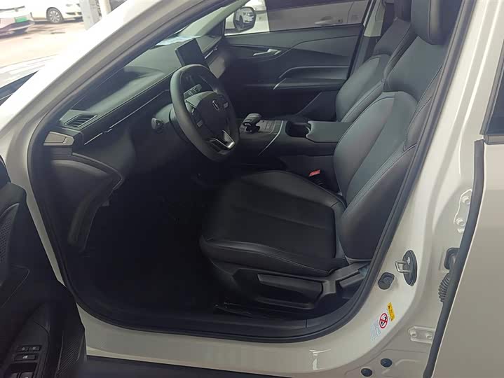 Фото 9 - Changan Eado Plus