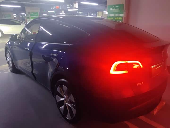 Фото 5 - Tesla Model Y