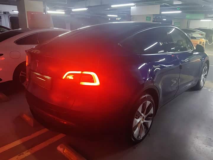 Фото 7 - Tesla Model Y