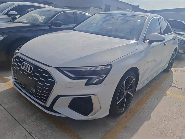 Фото 1 - Audi A3