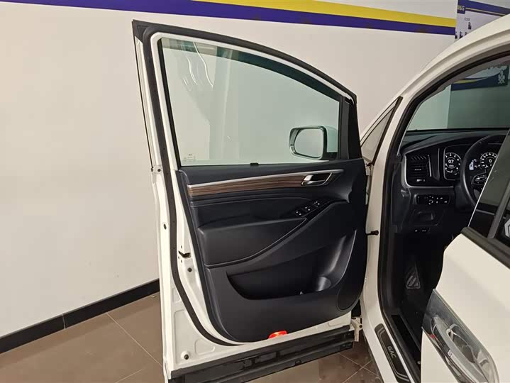 Фото 7 - GAC Trumpchi M8