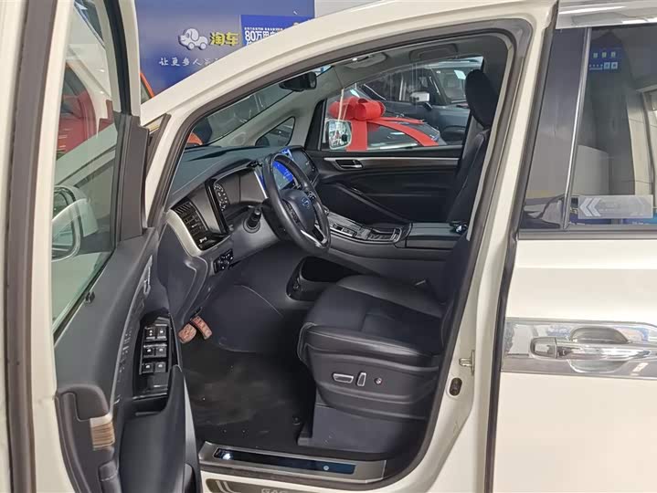 Фото 9 - GAC Trumpchi M8