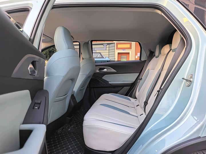 Фото 6 - Geely Geometry E Firefly