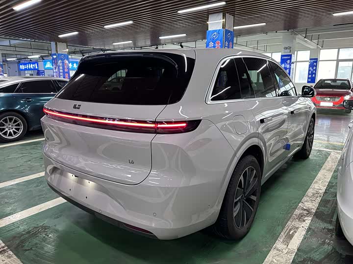 Фото 8 - LiXiang L6