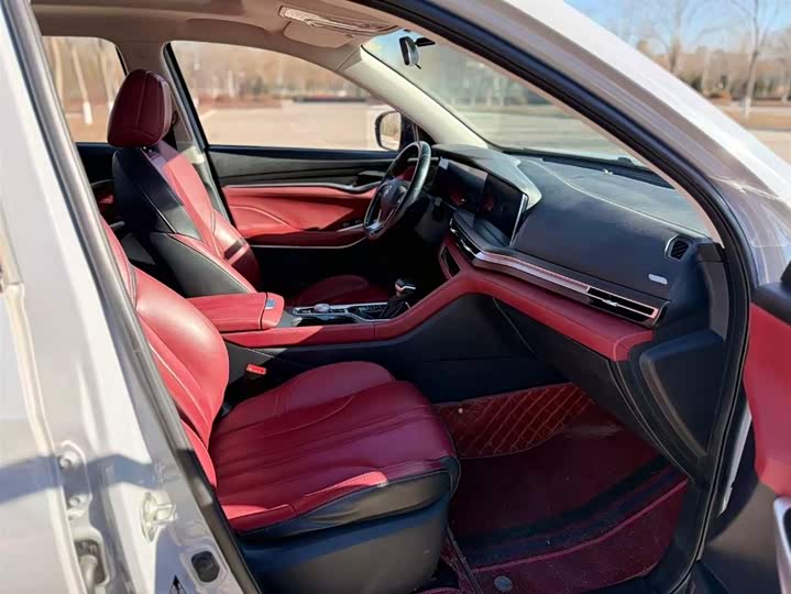 Фото 9 - Changan CS75 Plus