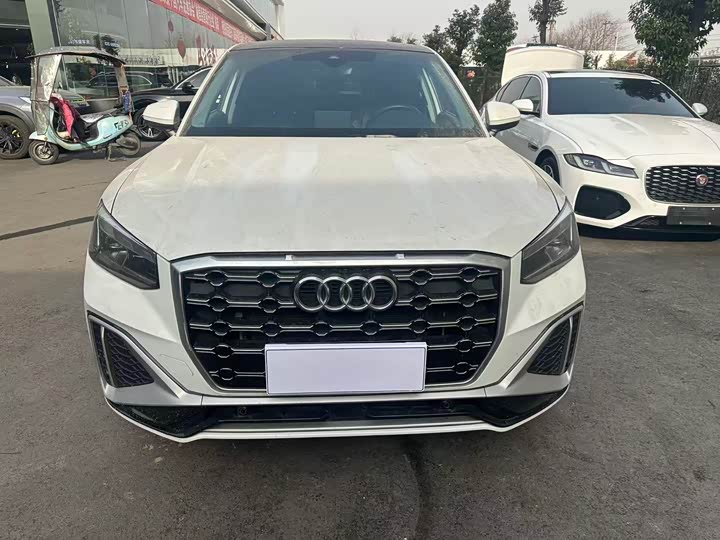 Фото 2 - Audi Q2L