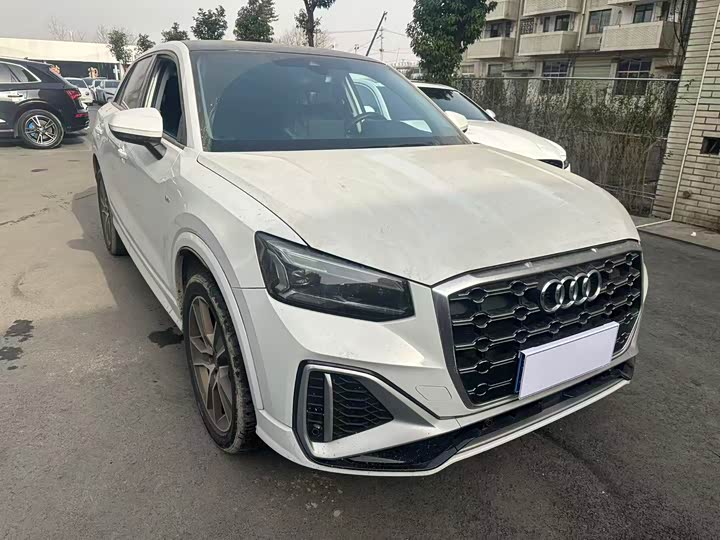 Фото 3 - Audi Q2L