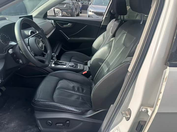 Фото 4 - Audi Q2L