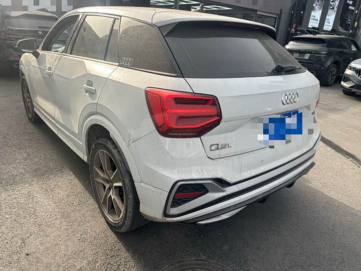 Фото 8 - Audi Q2L
