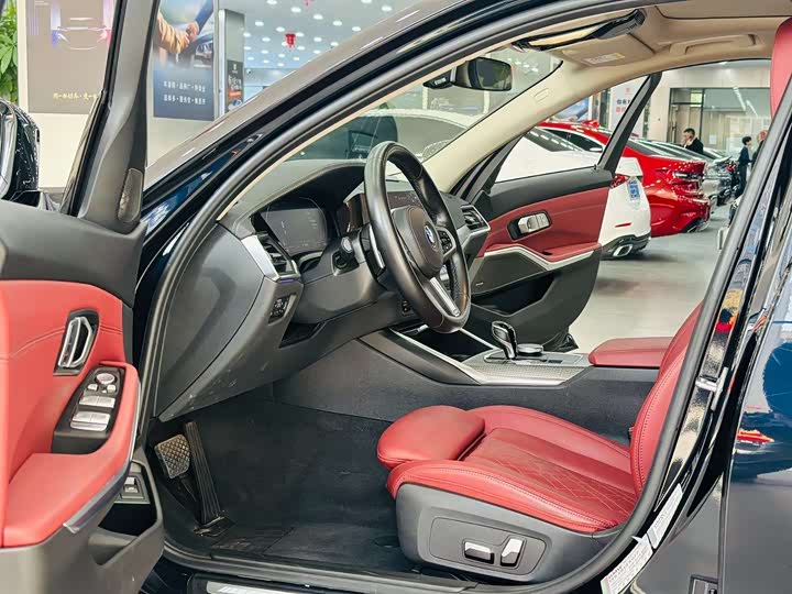 Фото 4 - BMW 3 Series