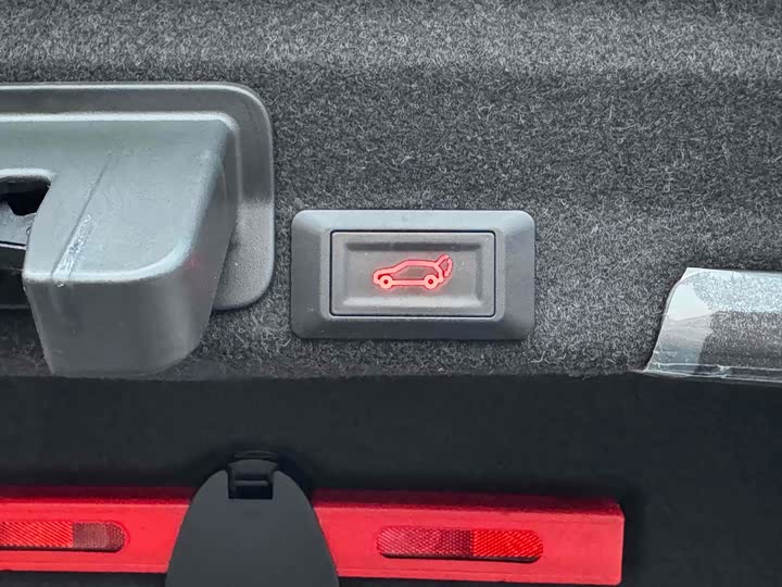 Фото 7 - Audi A4L