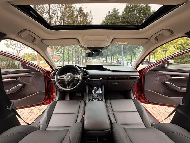 Фото 8 - Mazda 3 (Axela)