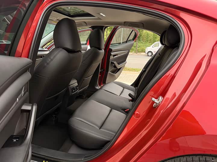 Фото 9 - Mazda 3 (Axela)