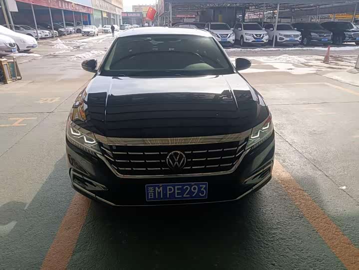 Фото 2 - Volkswagen Passat