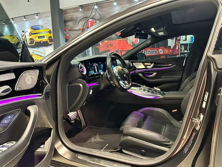 Фото 8 - Mercedes-Benz AMG GT