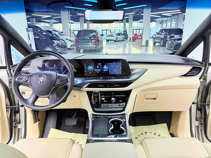 Фото 8 - Buick GL8 ES