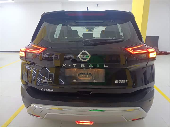 Фото 6 - Nissan X-Trail