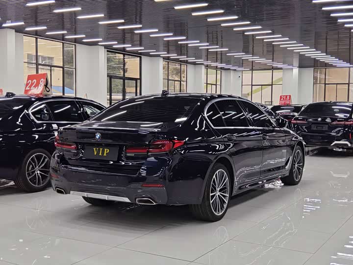 Фото 3 - BMW 5 Series