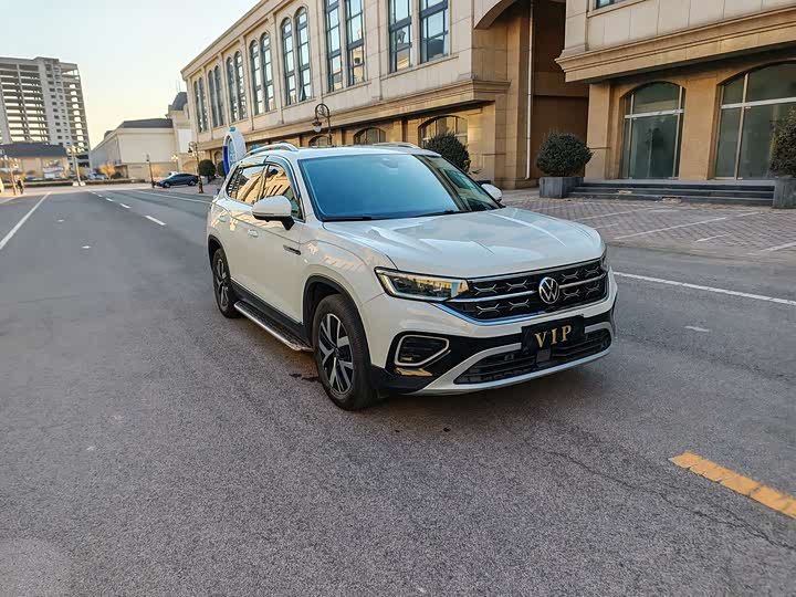 Фото 3 - Volkswagen Tayron