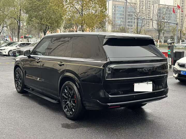 Фото 8 - Zeekr 9X